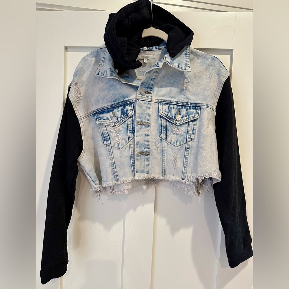 VERVET ACID WASHED CROPPED DENIM JACKET